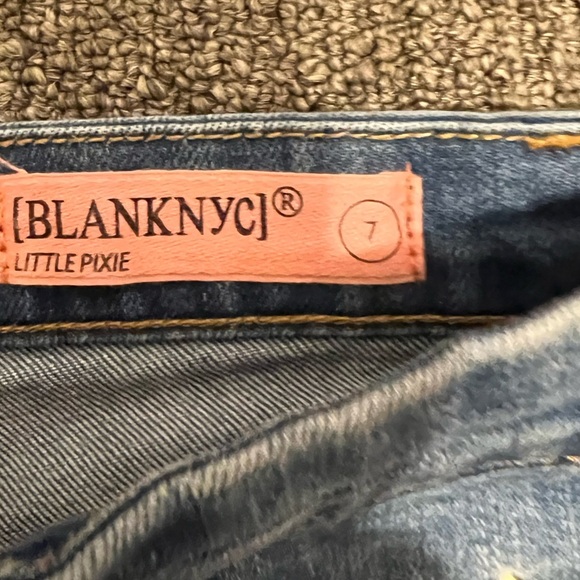 Blank NYC Girls Embroidered Denim Shorts Size 7 Cut Off - Picture 5 of 7